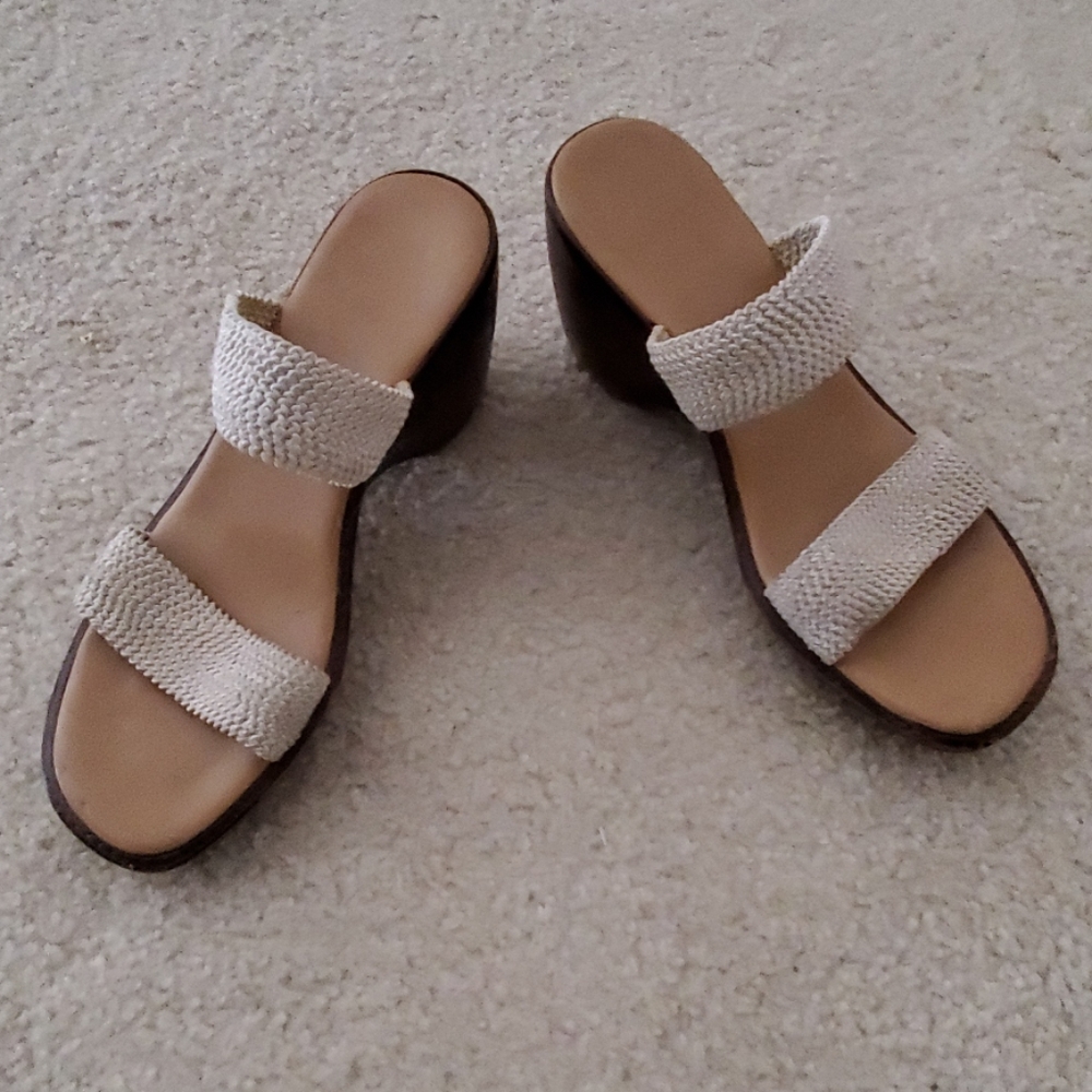 Summer shoes